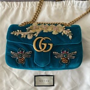 Gucci bee embellished marmont velvet mini shoulder bag